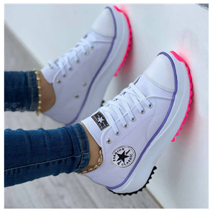 Muffin Base Sneakers